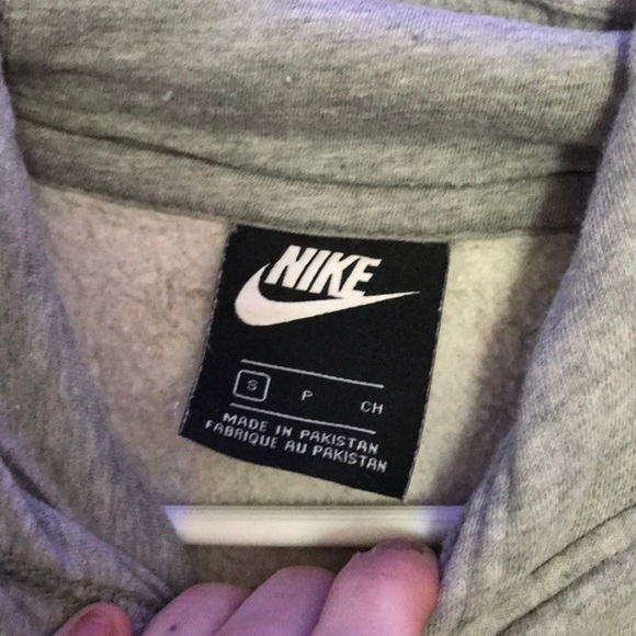 Grey Nike hoodie - Picture 3 of 3